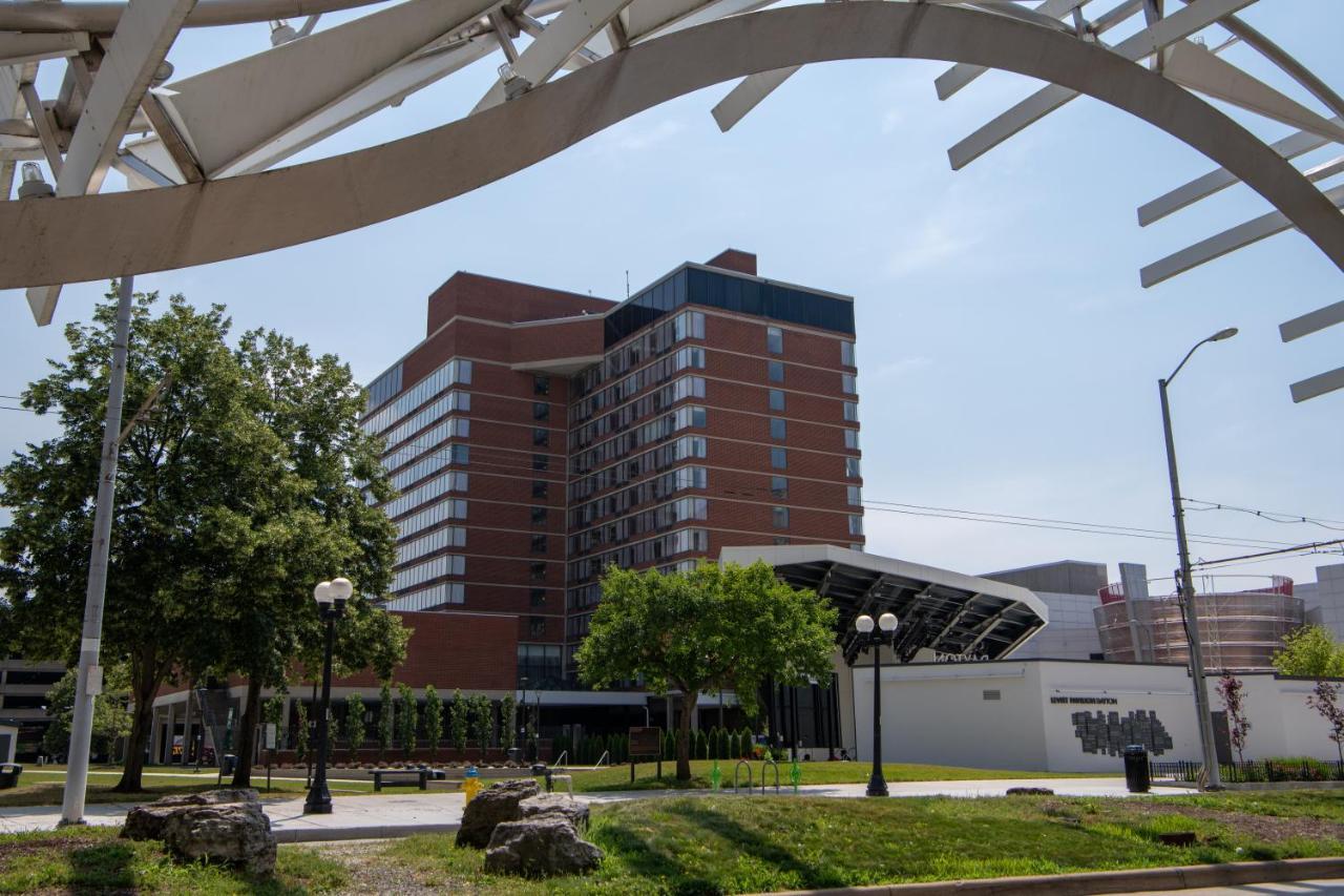 Radisson Dayton Convention Center Hotel Exterior foto